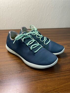 Under Armour Navy Sneakers with Mint Green Laces